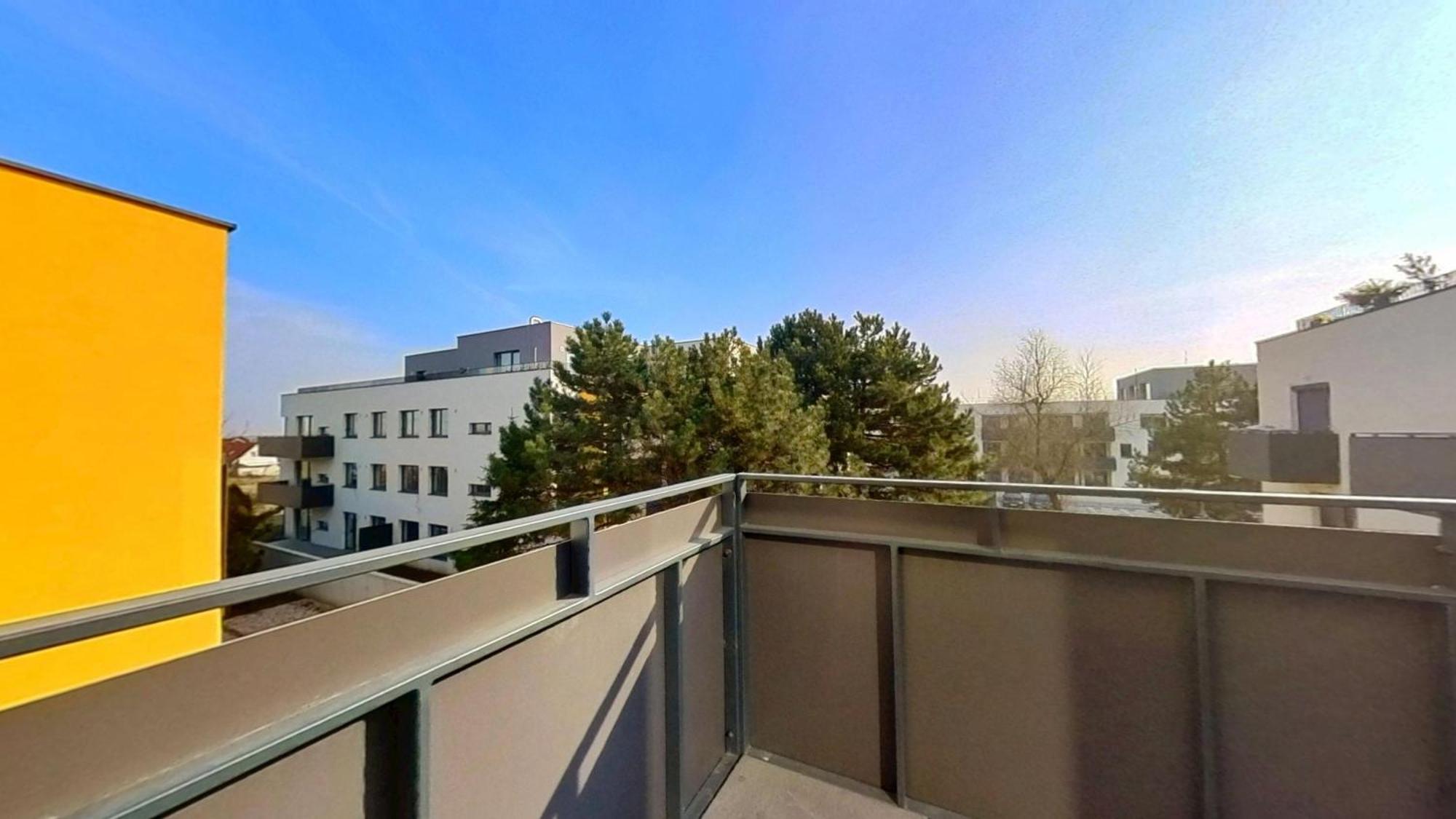 Air-Conditioned 2 Room Apartment, With Terrace, Rovinka, 302 Exterior photo